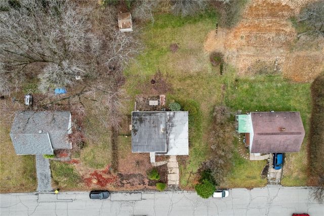 172 E Wedgewood Drive, Ross Twp, PA 15229