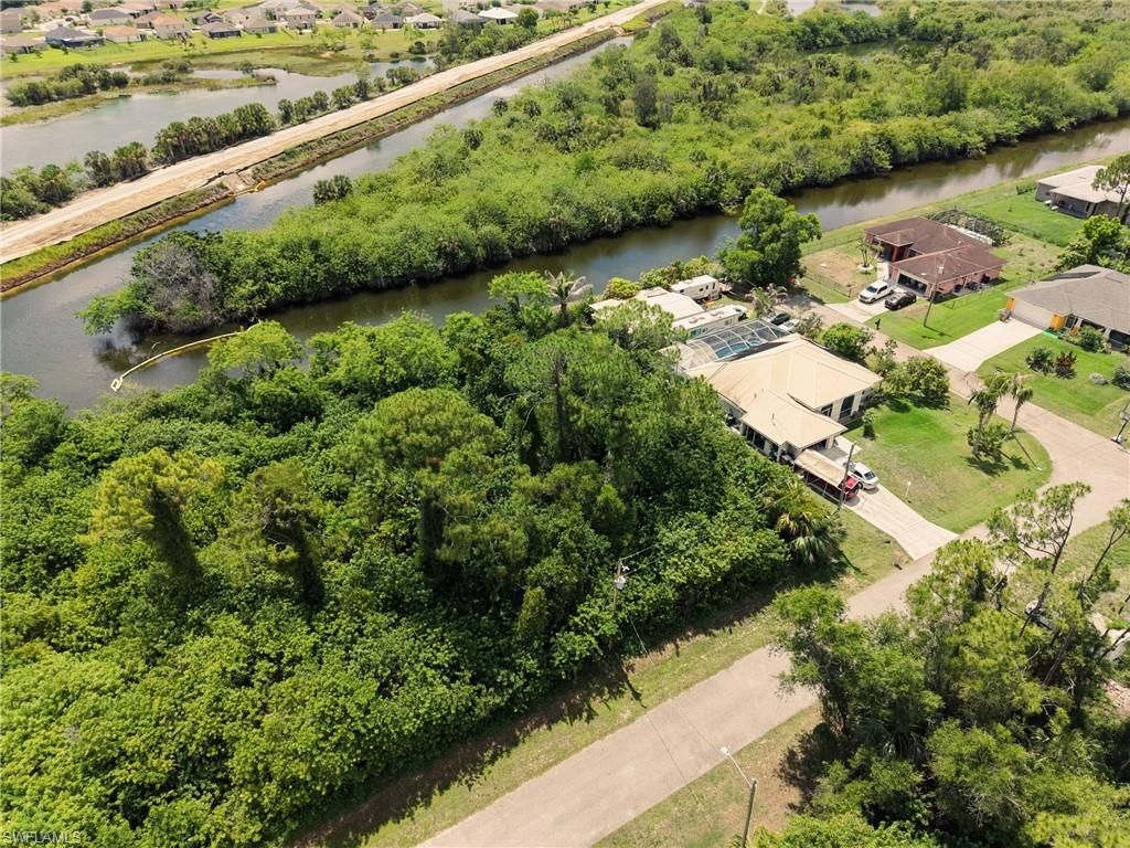 1102 Ann AVE N, LEHIGH ACRES, FL 33971 — photo 2