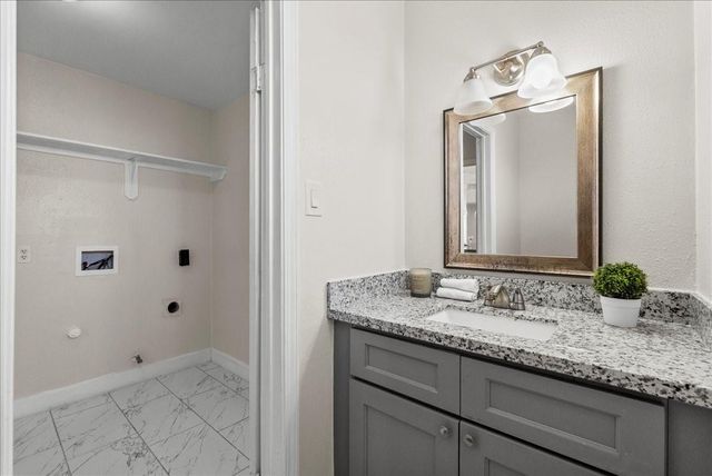 15514 Diana Lane, Houston, TX 77062