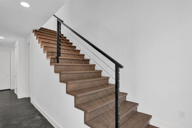 13001 Hutton Drive 10, Farmers Branch, TX 75234