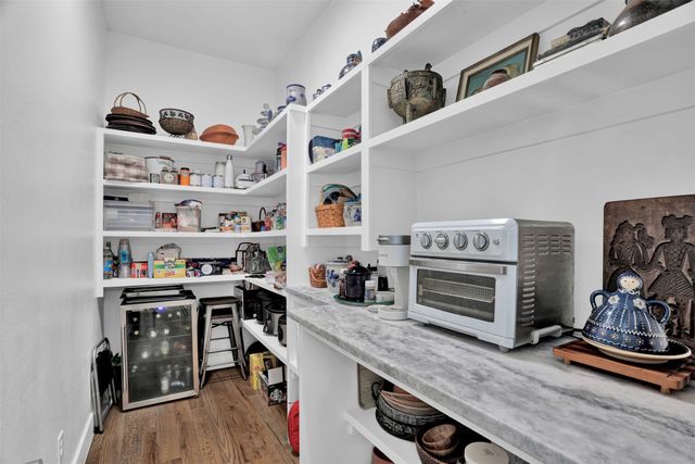 13001 Hutton Drive 10, Farmers Branch, TX 75234