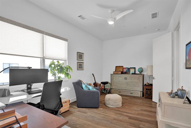 13001 Hutton Drive 10, Farmers Branch, TX 75234