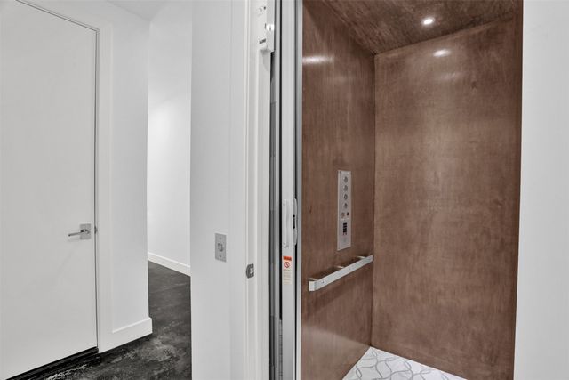 13001 Hutton Drive 10, Farmers Branch, TX 75234
