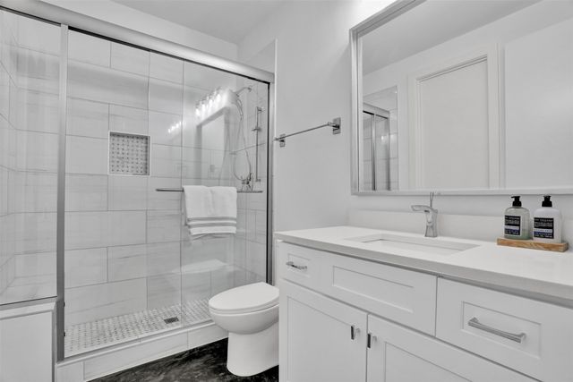 13001 Hutton Drive 10, Farmers Branch, TX 75234
