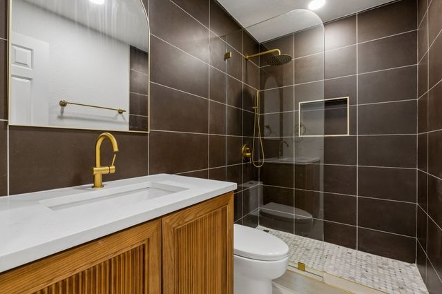 6403 Genstar Lane, Dallas, TX 75252