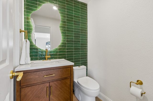 6403 Genstar Lane, Dallas, TX 75252