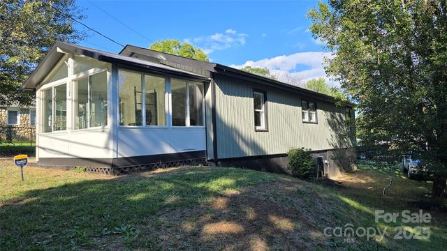 300 Pisgah View Road, Asheville, NC 28806