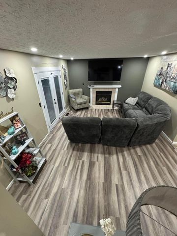 4041 Garrard Drive, Obetz, OH 43207