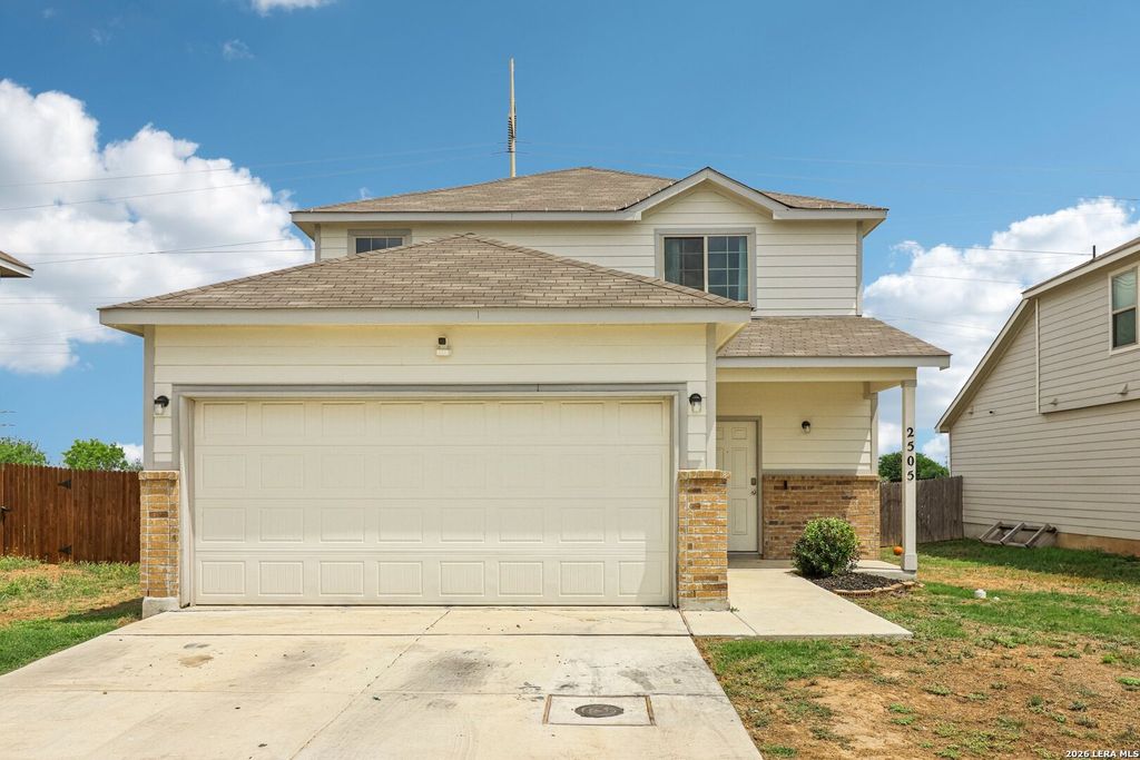 2505 DINO DR, Seguin, TX 78155