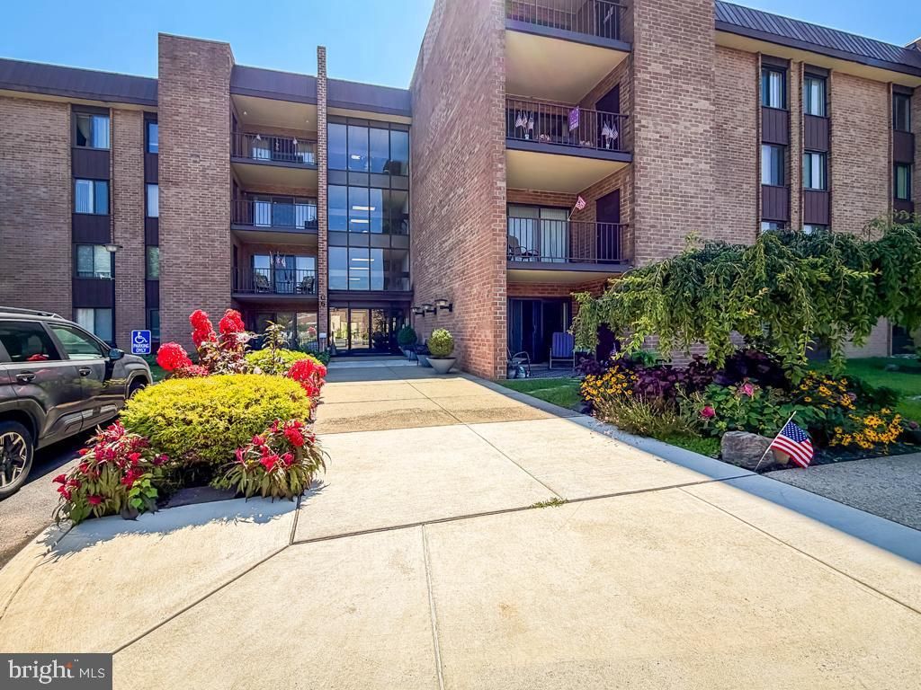 6403-00 DELAIRE LANDING RD #403, PHILADELPHIA, PA 19114 — photo 3