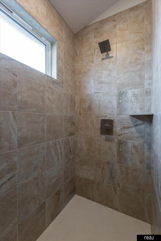 12615 Carpenter Street, Papillion, NE 68138