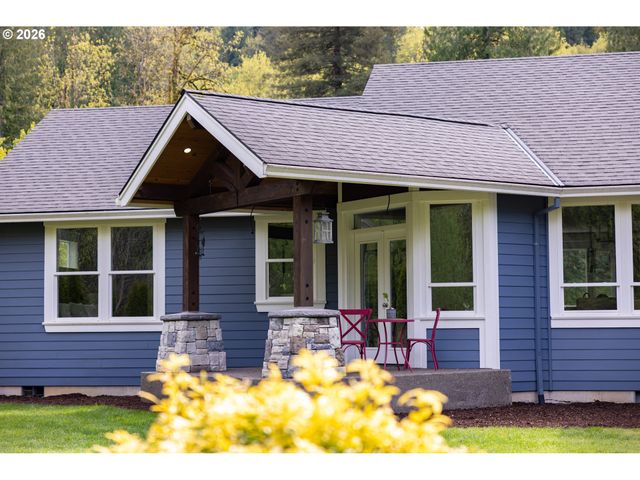17150 Se TEN EYCK Rd, Sandy, OR 97055