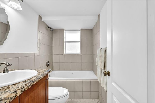 4001 NE 21st Avenue 202, Fort Lauderdale, FL 33308