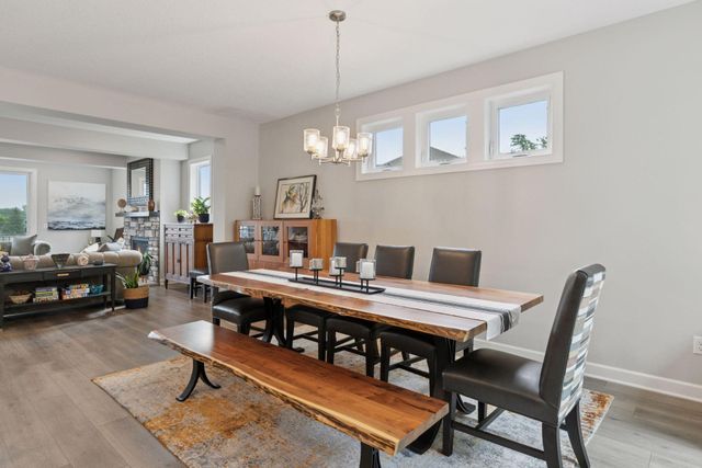7465 Glengarry Place, Eden Prairie, MN 55344