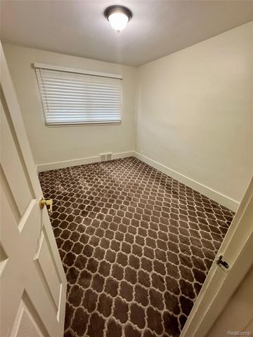 7228 Anthony Street, Dearborn, MI 48126