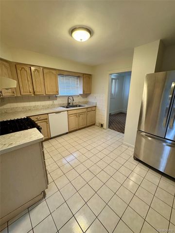 7228 Anthony Street, Dearborn, MI 48126