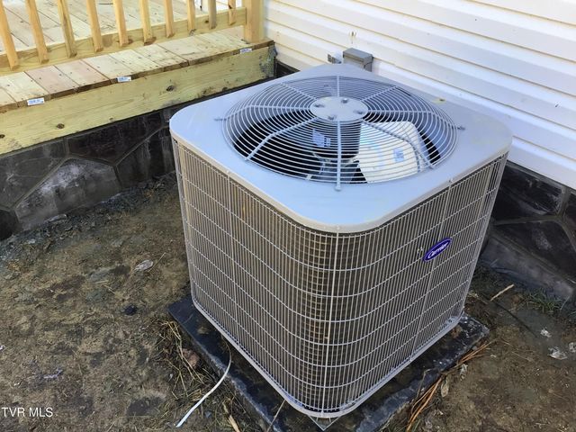 119 Shepherds View Circle, Bulls Gap, TN 37711