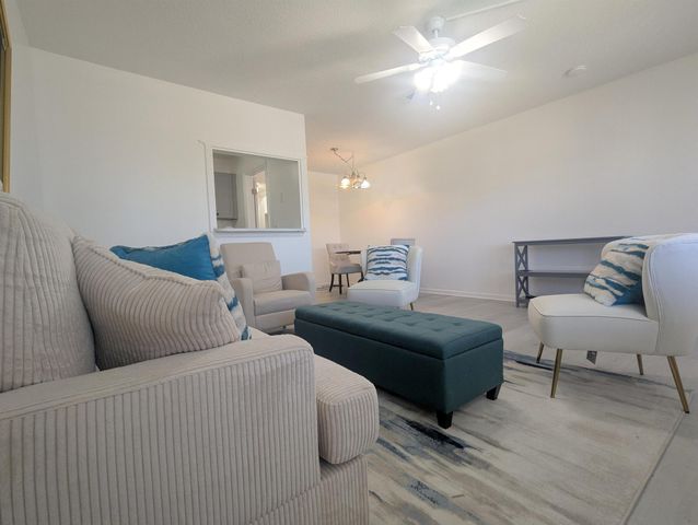 283 Sheffield L, West Palm Beach, FL 33417