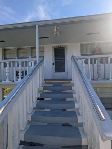 283 Sheffield L, West Palm Beach, FL 33417