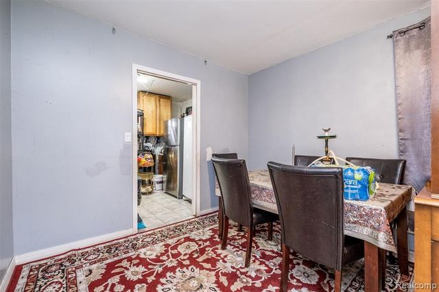 21950 Fern Street, Oak Park, MI 48237