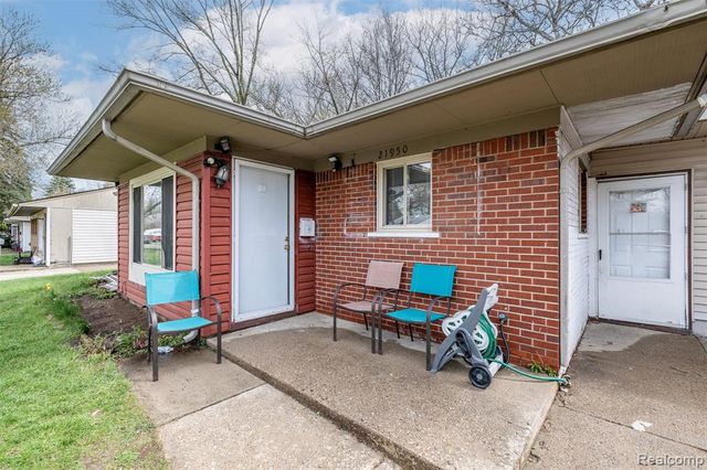 21950 Fern Street, Oak Park, MI 48237