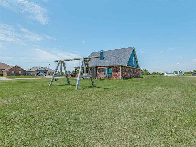 602 Tramel Cir, Walters, OK 73572
