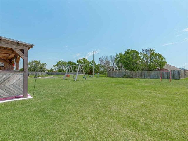 602 Tramel Cir, Walters, OK 73572