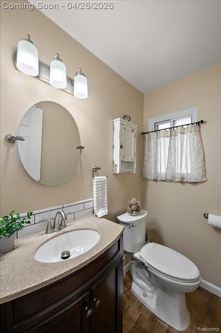 32080 Sherwood, Fraser, MI 48026