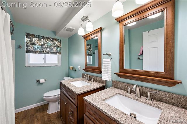 32080 Sherwood, Fraser, MI 48026