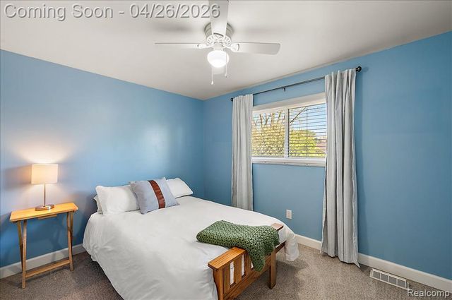32080 Sherwood, Fraser, MI 48026