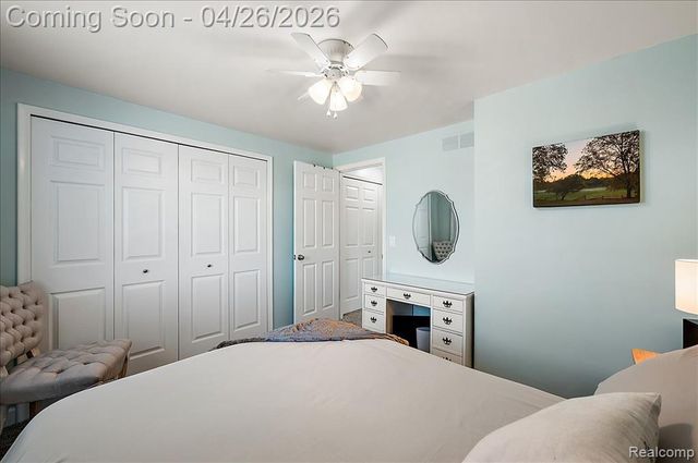 32080 Sherwood, Fraser, MI 48026