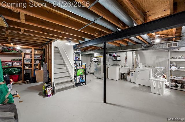 32080 Sherwood, Fraser, MI 48026