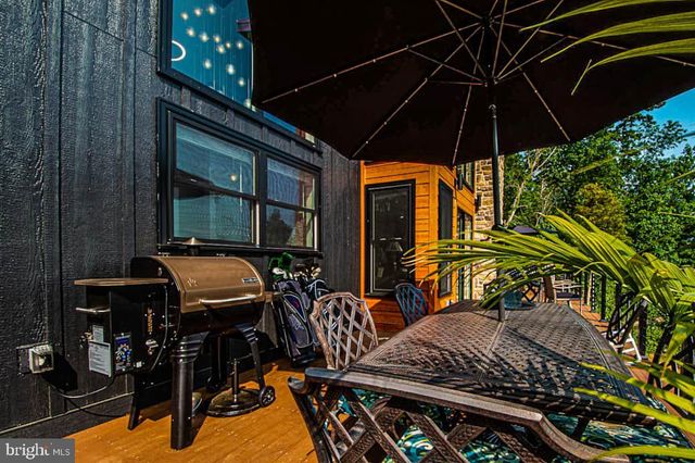 133 PINEVIEW DR, Front Royal, VA 22630