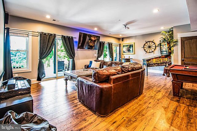 133 PINEVIEW DR, Front Royal, VA 22630