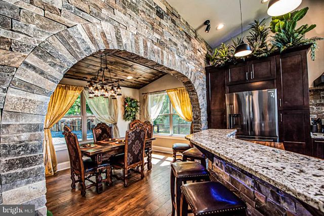 133 PINEVIEW DR, Front Royal, VA 22630