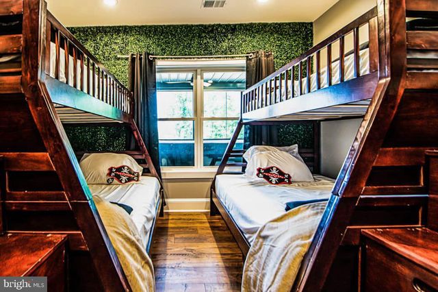 133 PINEVIEW DR, Front Royal, VA 22630