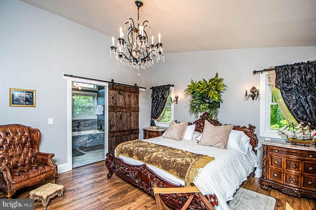 133 PINEVIEW DR, Front Royal, VA 22630