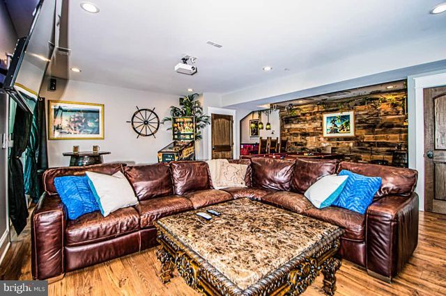 133 PINEVIEW DR, Front Royal, VA 22630