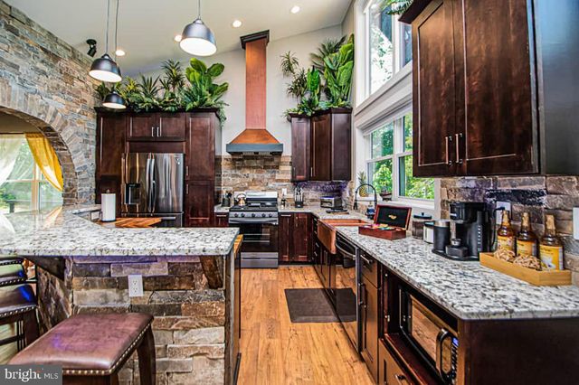 133 PINEVIEW DR, Front Royal, VA 22630