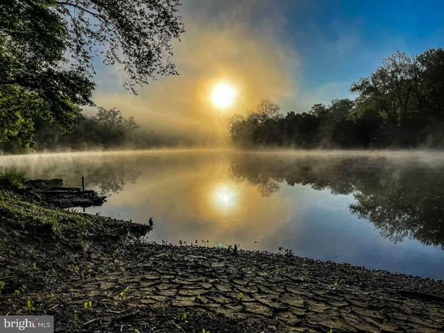 133 PINEVIEW DR, Front Royal, VA 22630