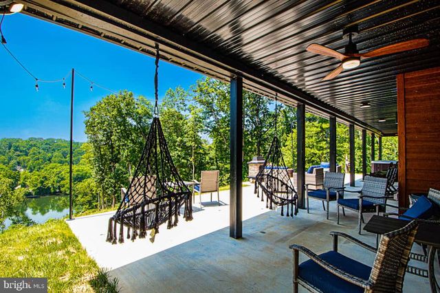 133 PINEVIEW DR, Front Royal, VA 22630