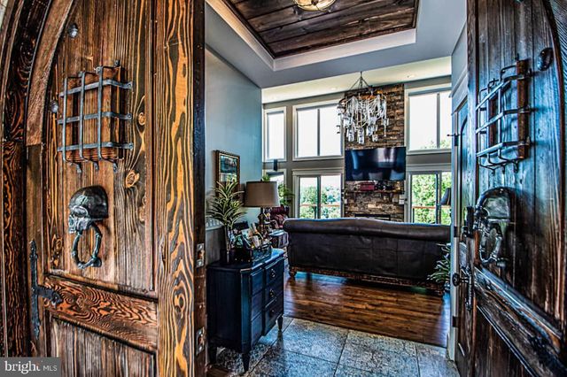 133 PINEVIEW DR, Front Royal, VA 22630