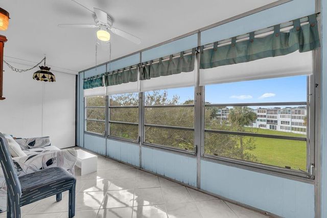 4037 Swansea B 4037, Deerfield Beach, FL 33442