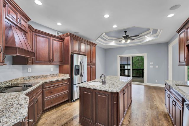 18741 Willington Cir, Louisville, KY 40245