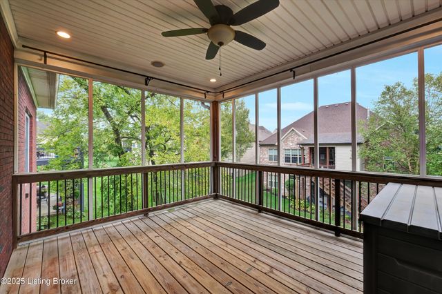 18741 Willington Cir, Louisville, KY 40245