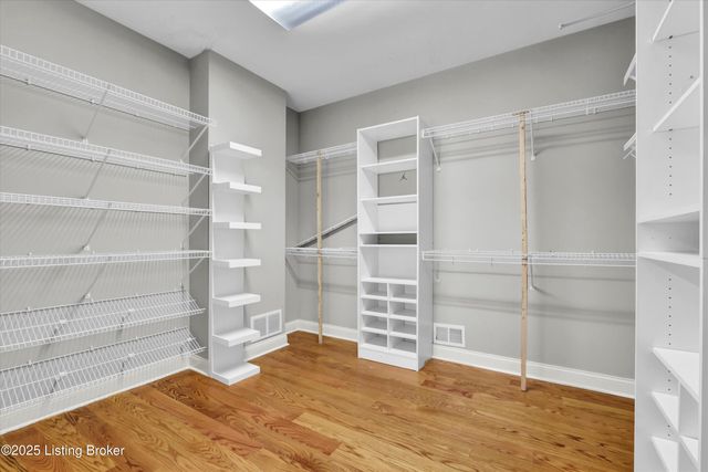 18741 Willington Cir, Louisville, KY 40245