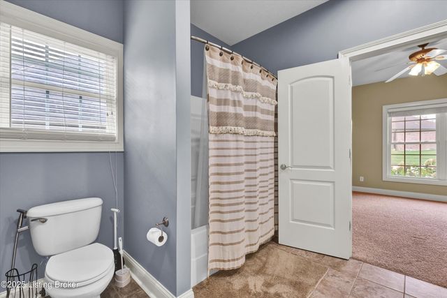 18741 Willington Cir, Louisville, KY 40245