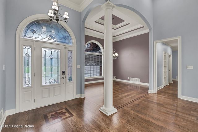 18741 Willington Cir, Louisville, KY 40245