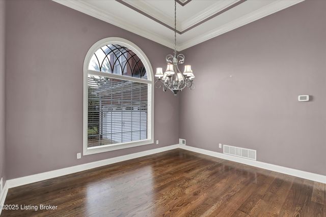 18741 Willington Cir, Louisville, KY 40245