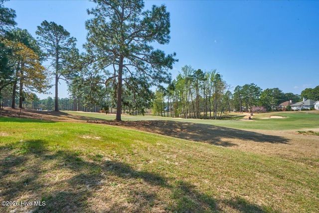 128 Belmont Court, Southern Pines, NC 28387